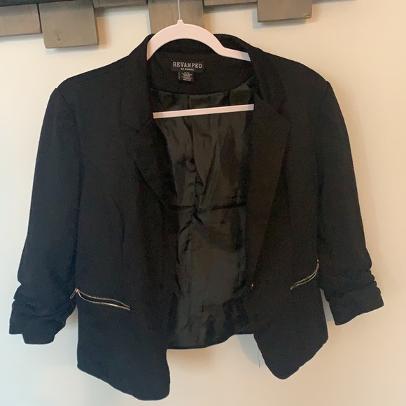 Blazer - Picture 3 of 4